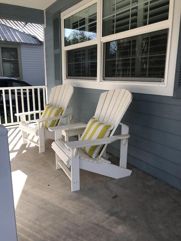 Modern, Upscale, And New Blue Bungalow In The Heart Of Downtown St Augustine 세인트어거스틴 외부 사진
